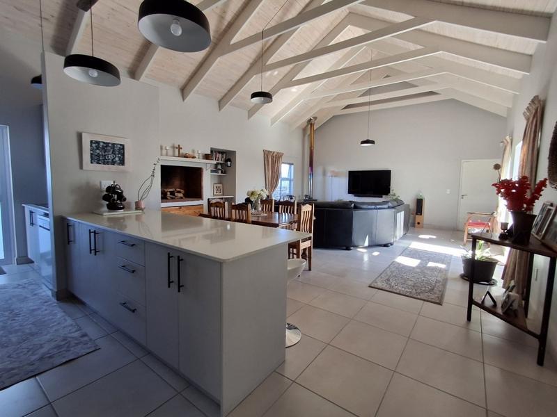 3 Bedroom Property for Sale in Britannia Bay Western Cape